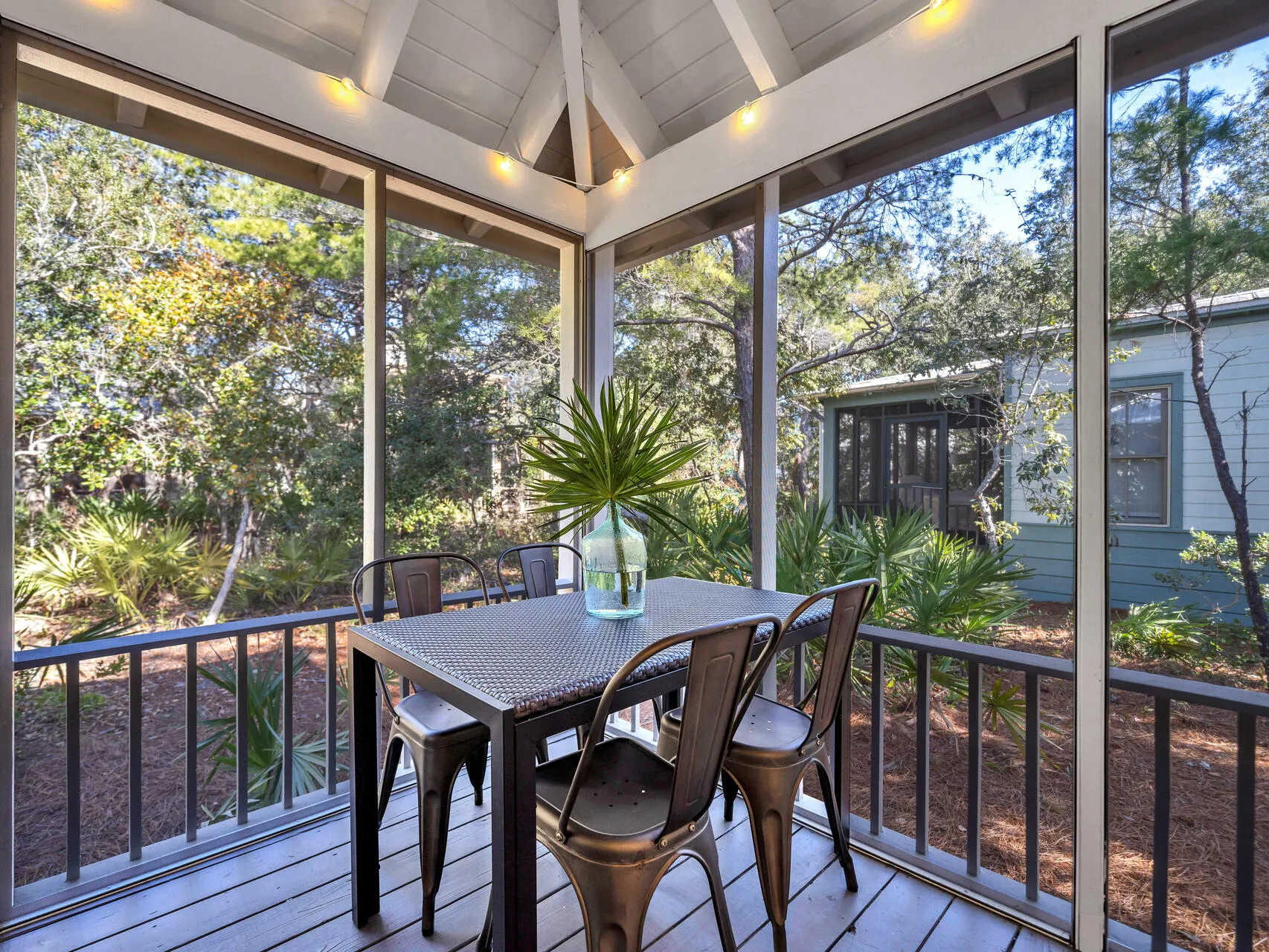 Screened Porch Dining Area